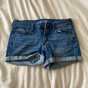 Universal Thread Jean Shorts